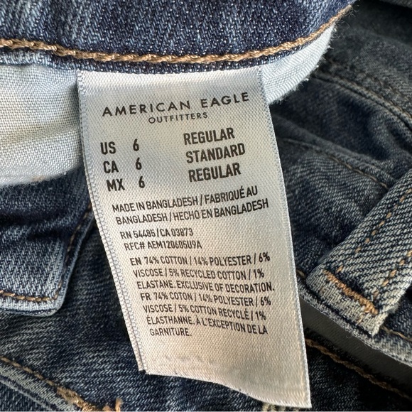 American Eagle Mom Jeans Stretch size 6 - Picture 5 of 10